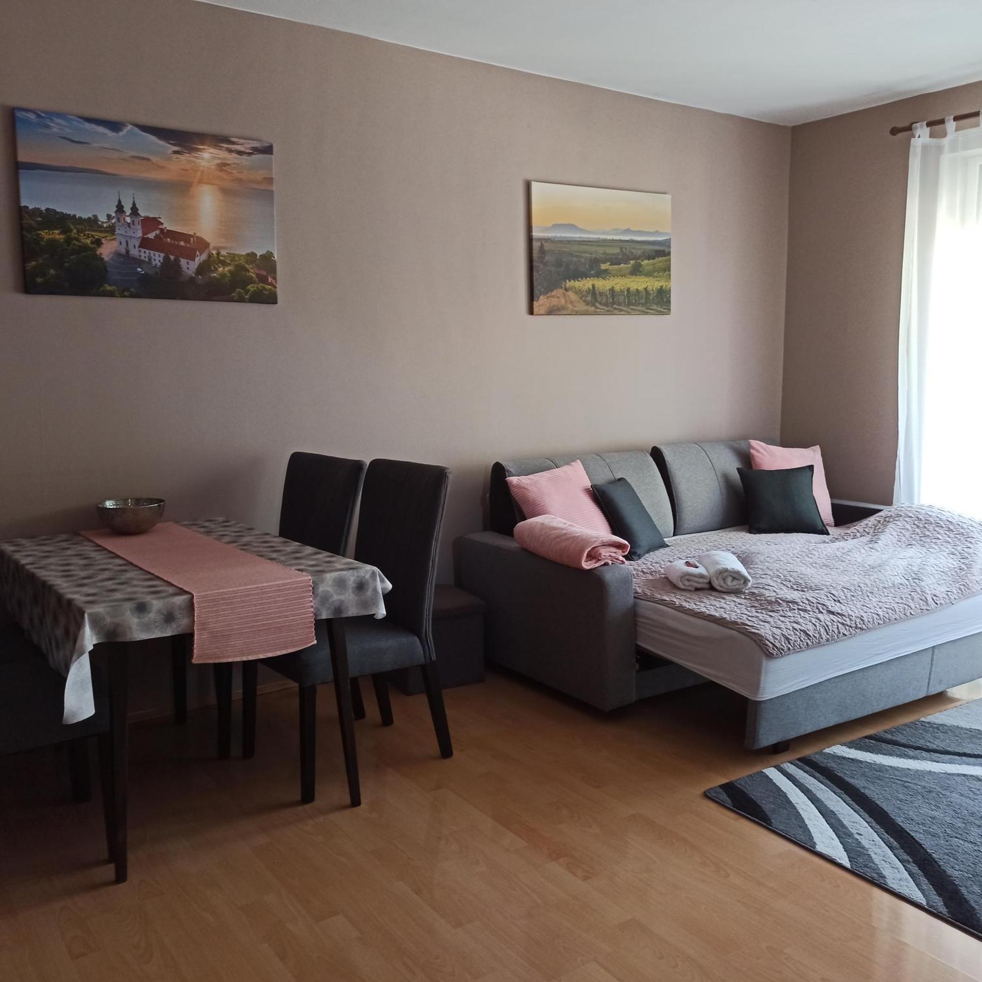 Peppy Apartment & Pool Balatonfüred Habitación foto