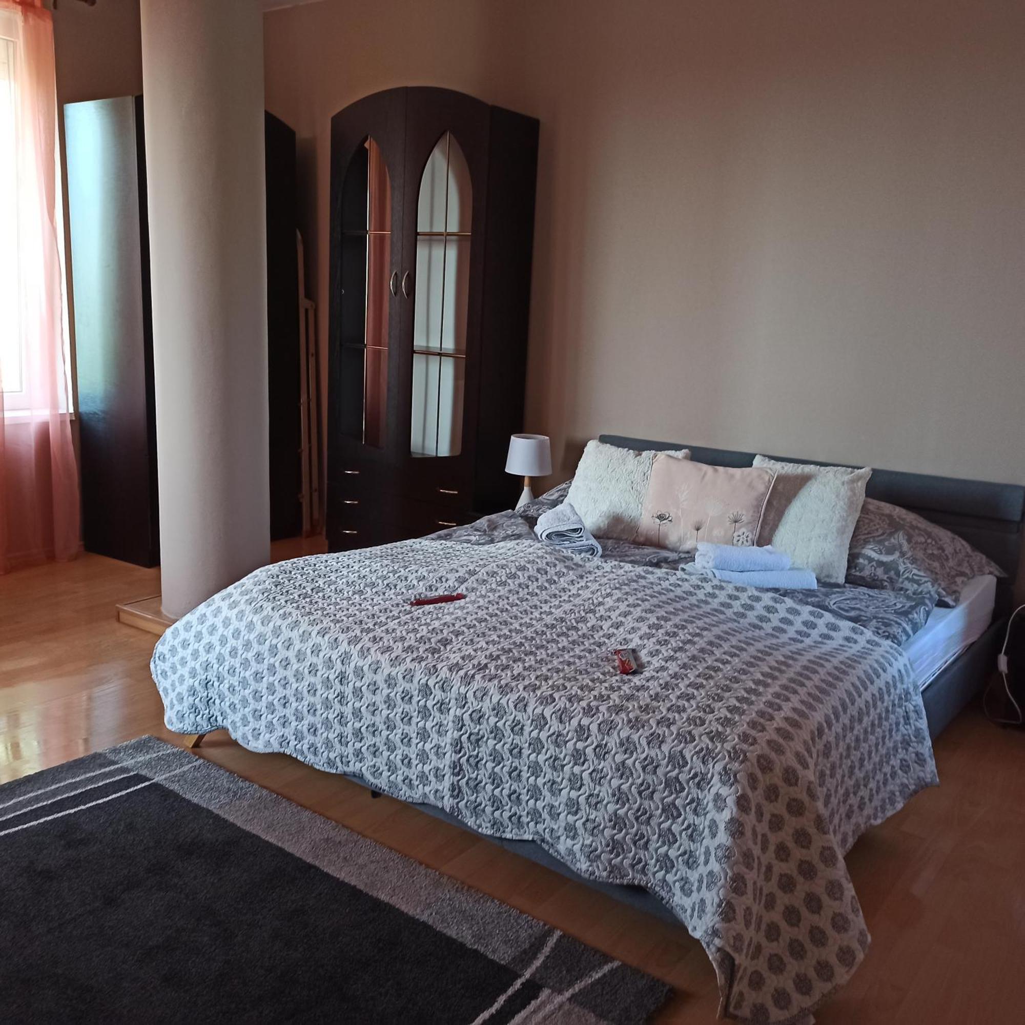 Peppy Apartment & Pool Balatonfüred Habitación foto